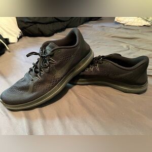 Nike Men’s In Season TR7 size 13